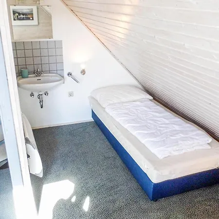 15 In Kirchheim * Kirchheim (Hessen)